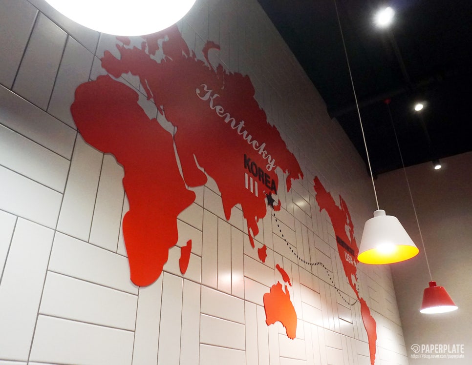 KFC 신사역점 사진 5