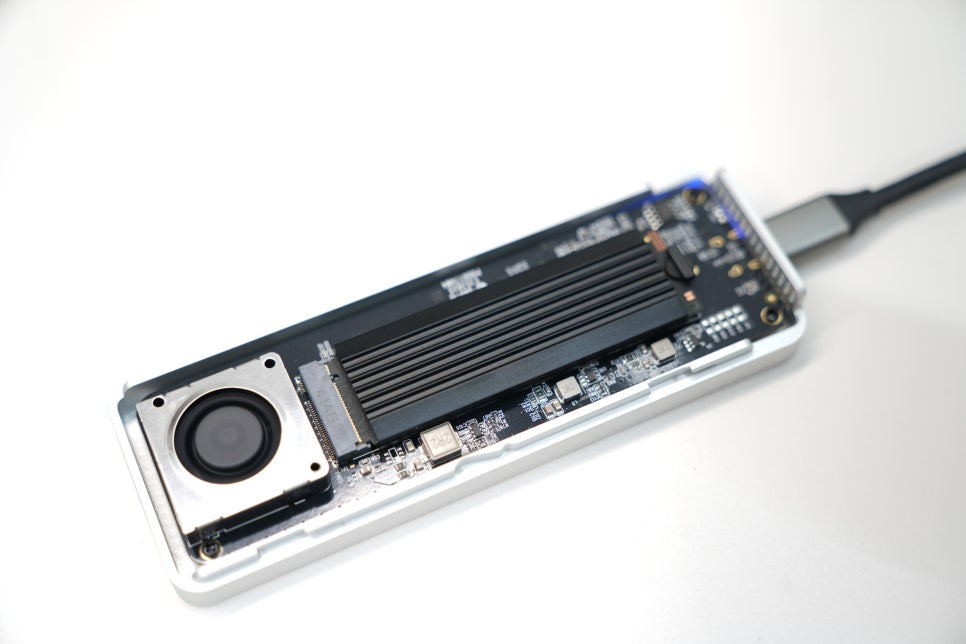 오리코 M.2 NVMe SSD 인클루저 외장 SSD 활용 '책상속 삼성 SSD 980를 외장하드로 만들다' 이미지 11