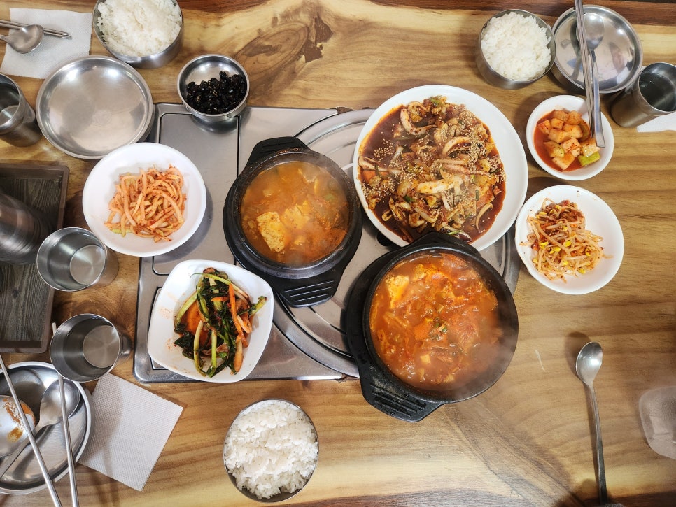 촌돼지김치찌개 사진 6