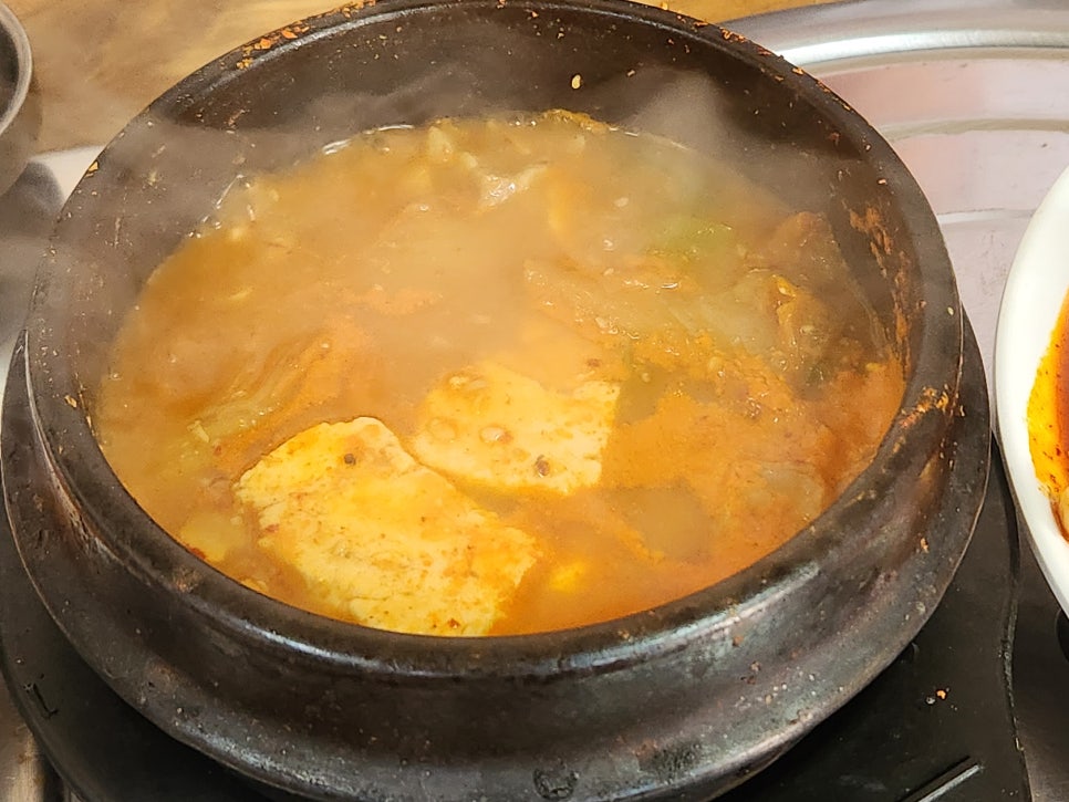 촌돼지김치찌개 사진 7