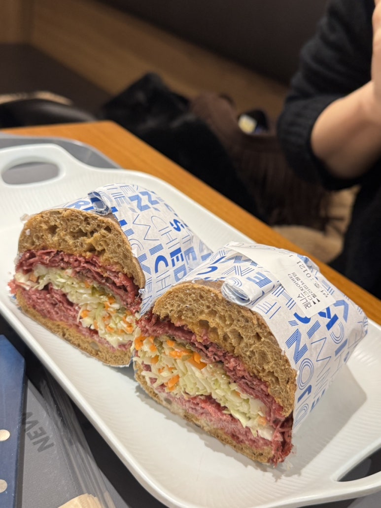 렌위치 신세계백화점 강남점 사진 7