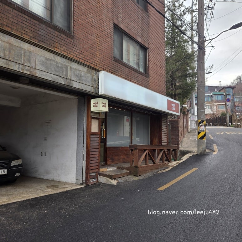 메이비 케이크 홍대본점 사진 5