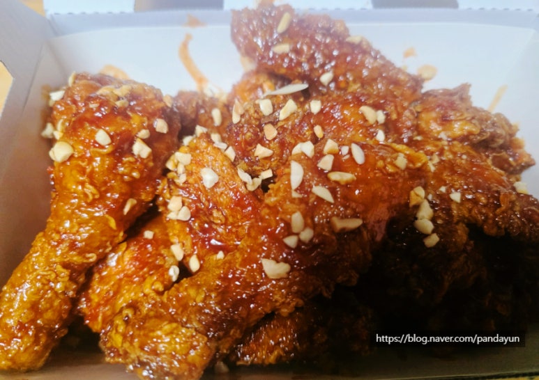 자담치킨 신대방역점 대표 사진