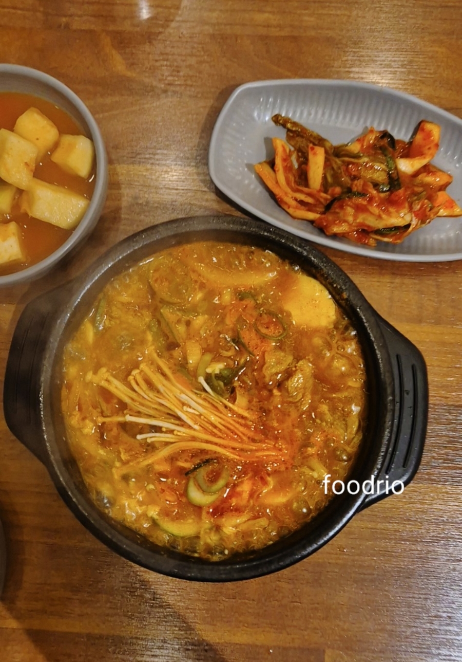 장수본가해장국 송파나루역점 사진 8