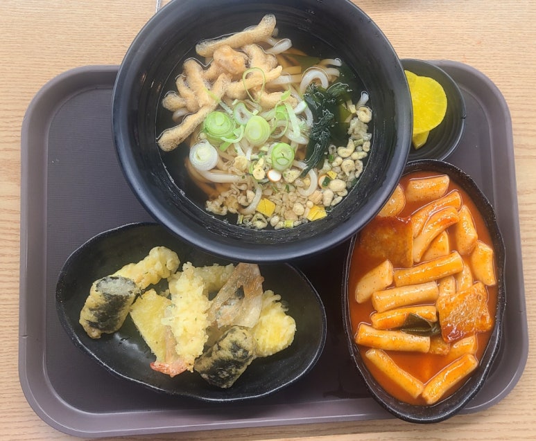 감탄떡볶이 롯데마트송도점 사진 5