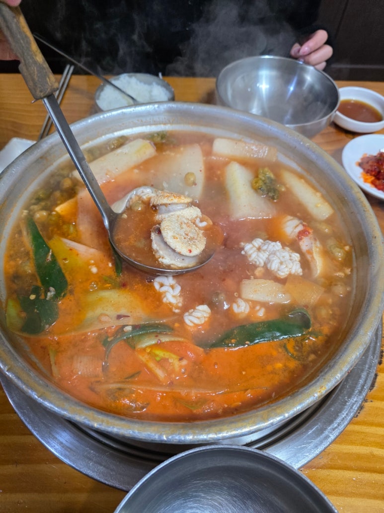 오수양푼이동태찌개 논현본점 사진 8