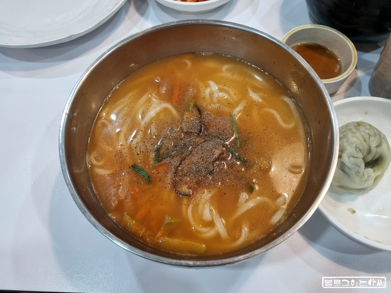 명동칼국수 포스코점 사진 5