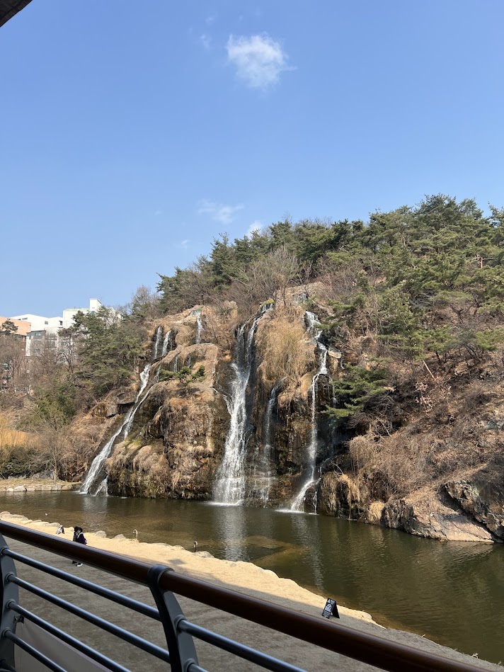 영빈루레드 서대문점 사진 4