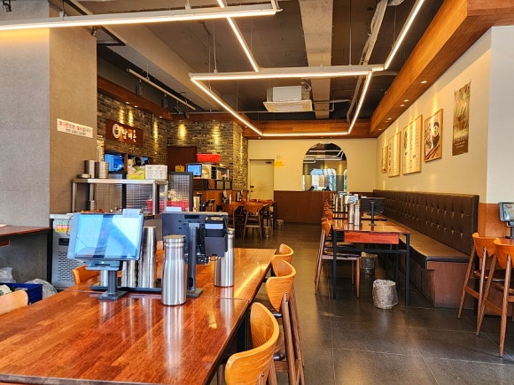 담미온 강남경찰서점 사진 8