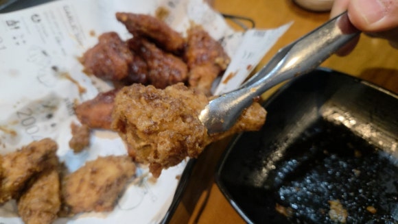 교촌치킨 압구정신사점 사진 4