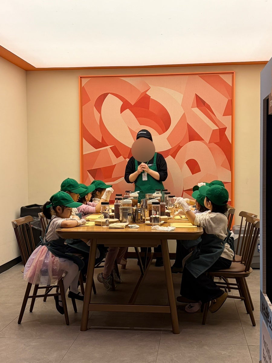 스타벅스 리틀바리스타 키즈 클래스 후기: 6세 아이의 달콤한 체험 — 사진 9