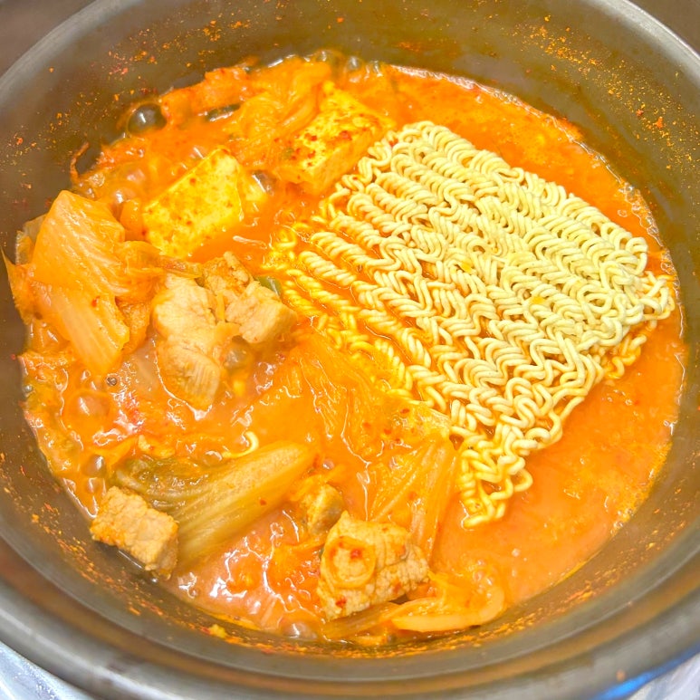 백채김치찌개 숙대입구점 사진 8