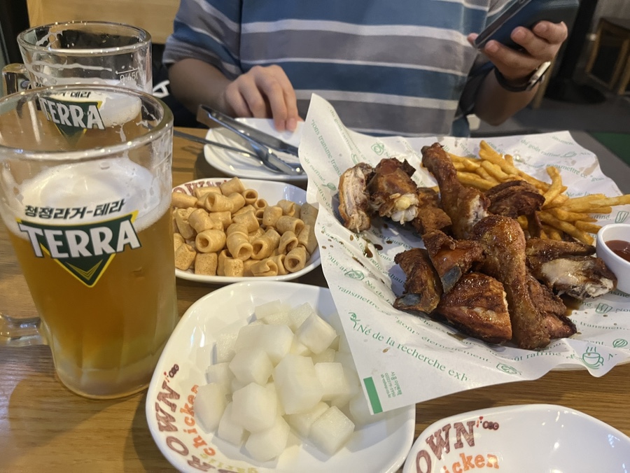 브라운치킨 동대문본점 사진 2