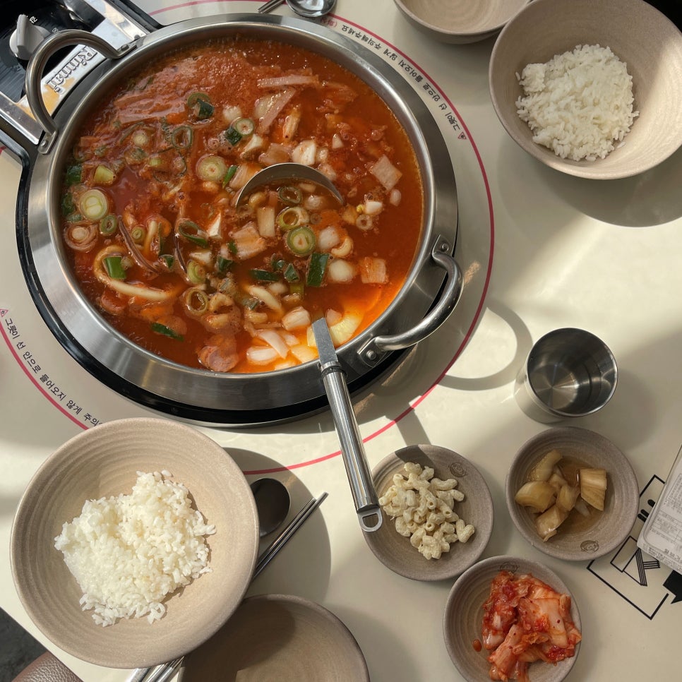 킹콩부대찌개 마곡점 사진 4