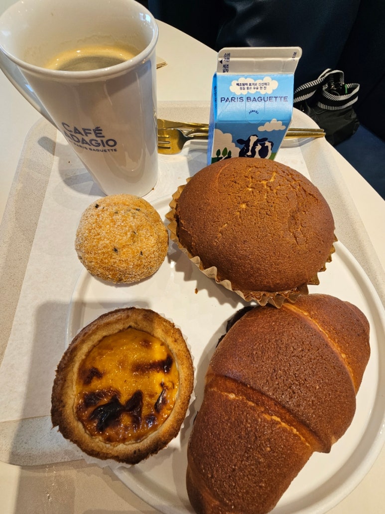 파리바게뜨 제주제스코본점 사진 7