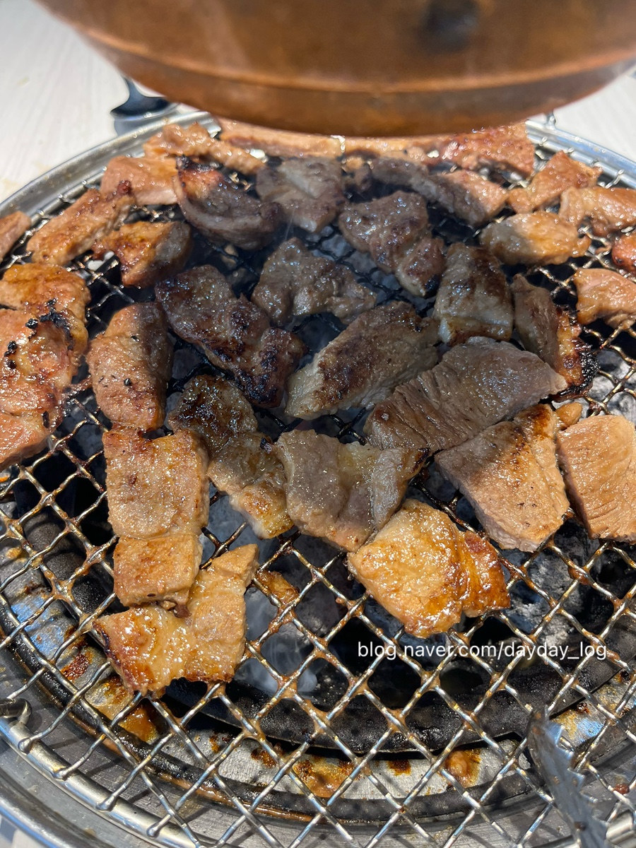 명륜진사갈비 서울군자점 대표 사진