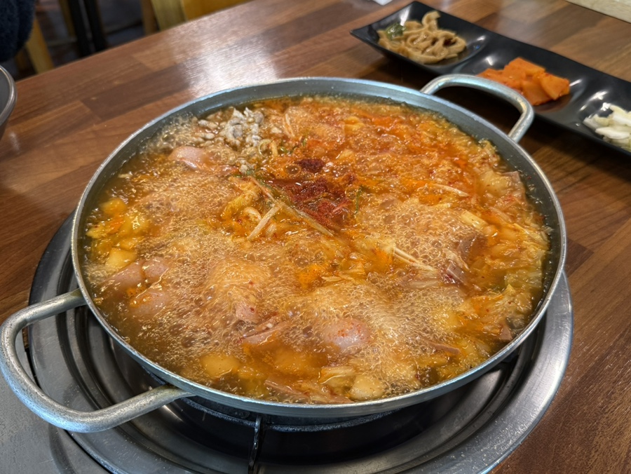 필동부대찌개 대표 사진