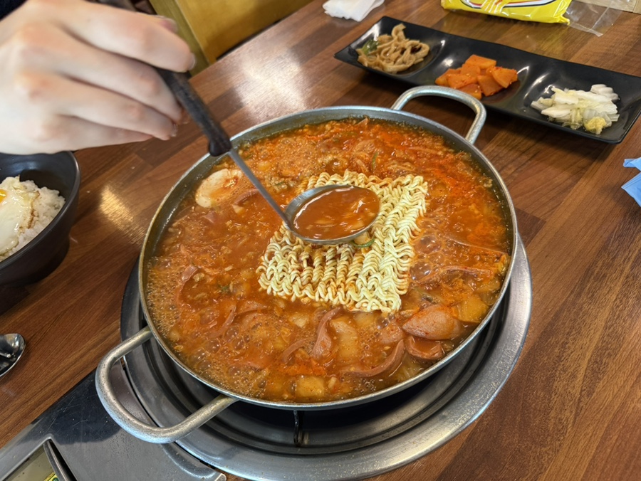 필동부대찌개 사진 3