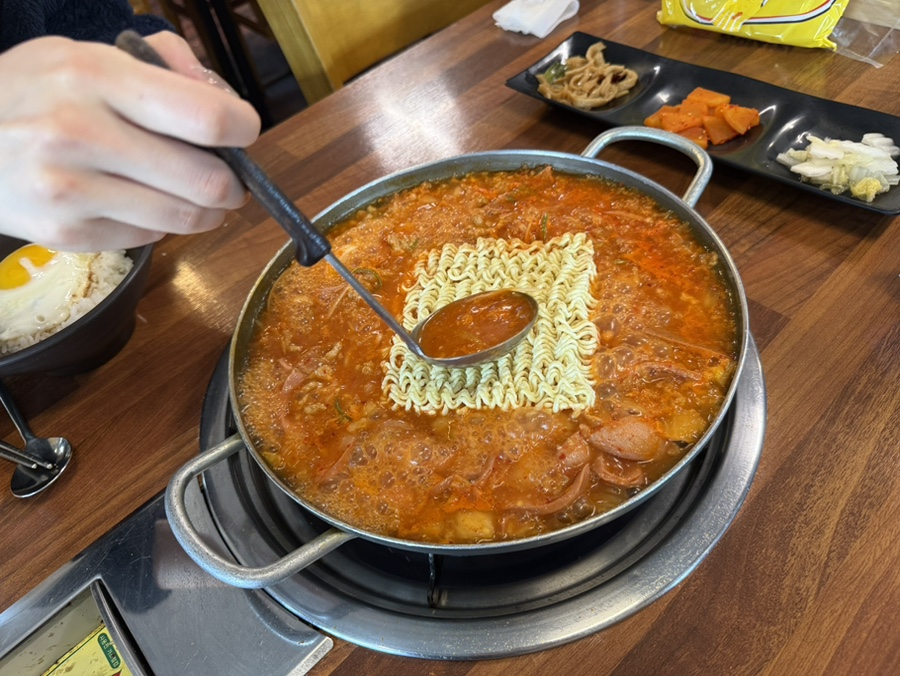 필동부대찌개 사진 4