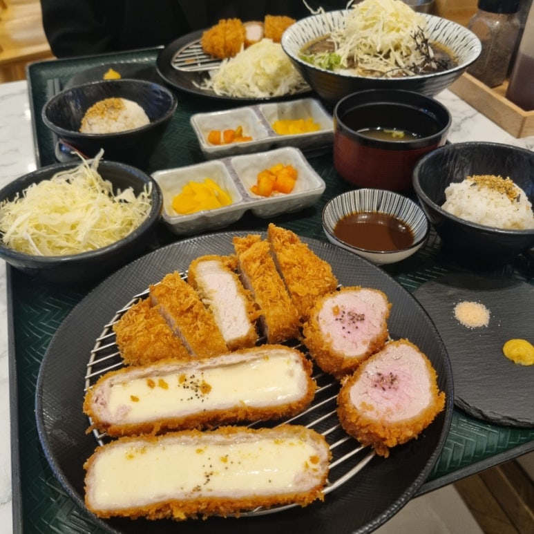 삼백돈돈가츠 역삼센터필드점 사진 7