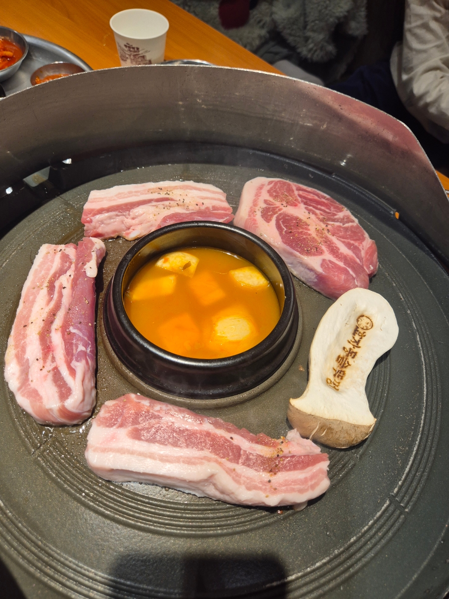 효자동솥뚜껑 명동1호점 사진 2