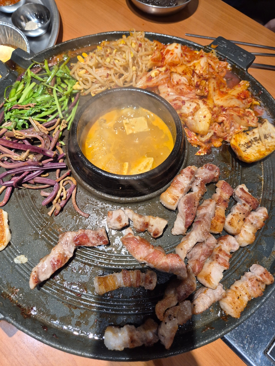 효자동솥뚜껑 명동1호점 사진 8