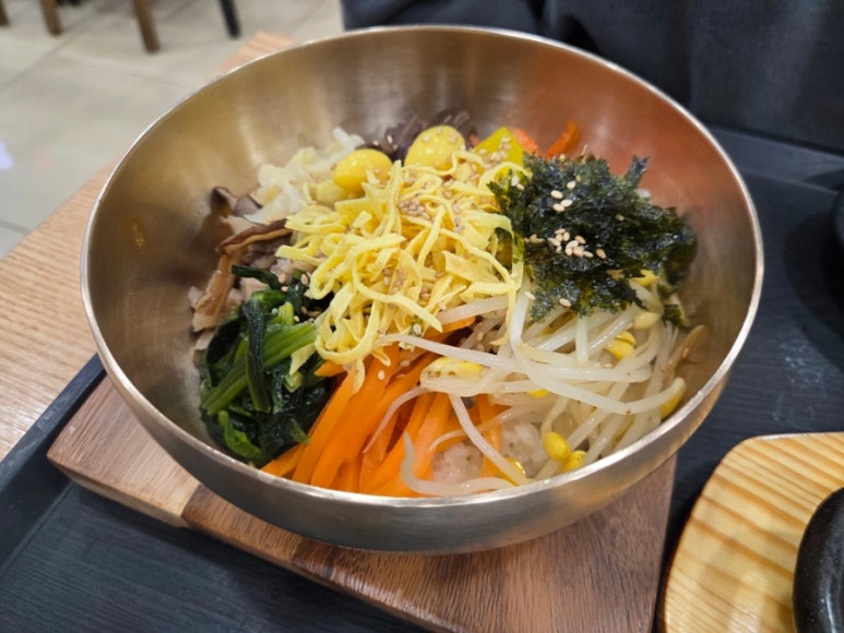 한옥마을 비빔밥&솥밥 세이브존광명점 사진 8
