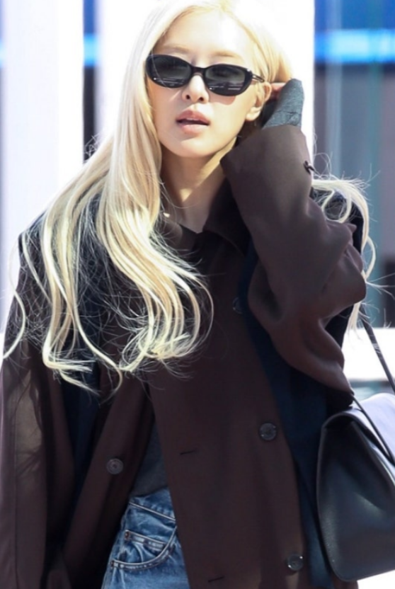 2021년에는 안토니 바카렐로와 함께 뉴욕 멧 갈라 레드카펫에도 섰고요