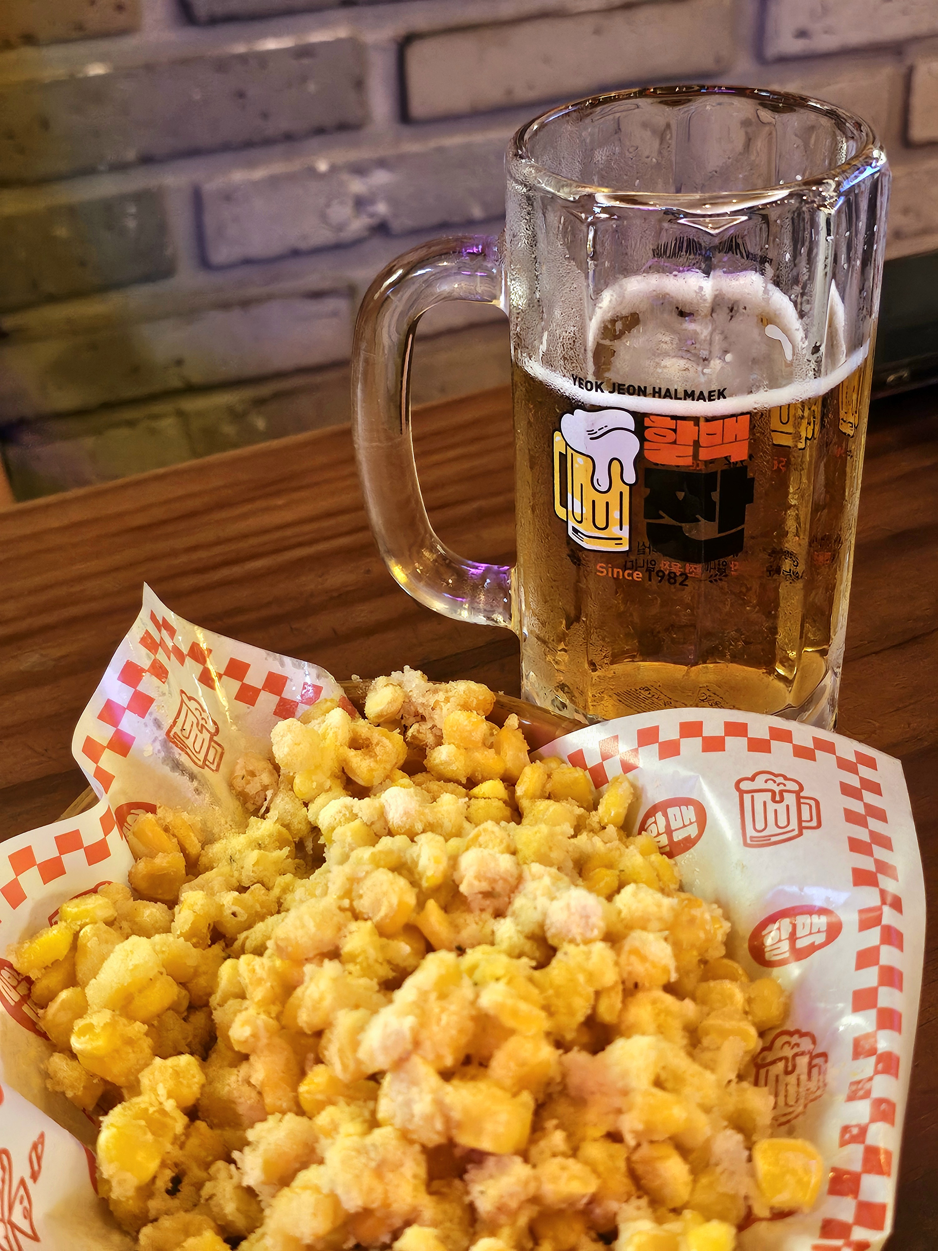 Various dishes and beer at Yeokjeon Halmaek