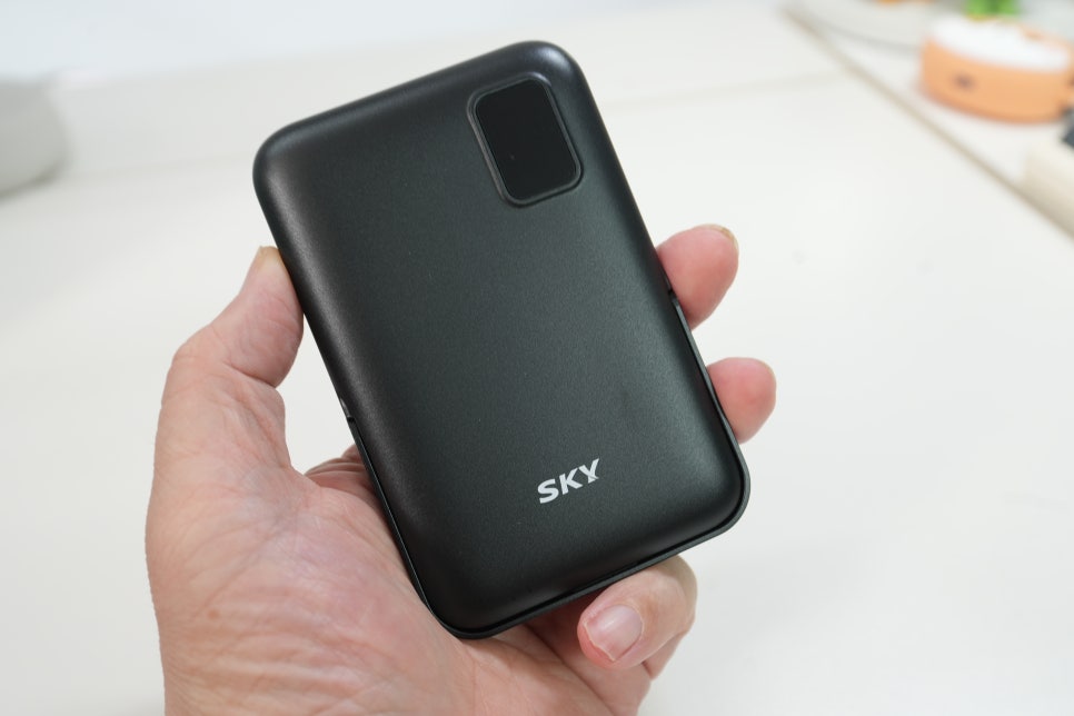 스카이 반고체 보조배터리, 아이폰에 붙여 쓰는 필 솔리드 10000mAh