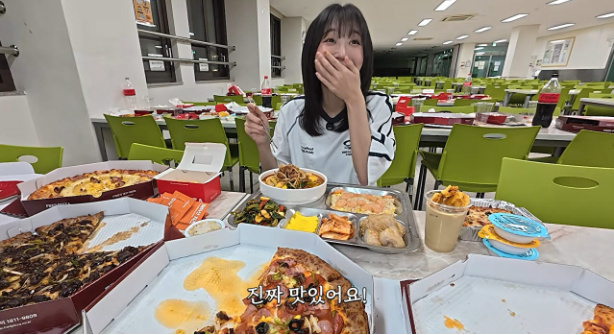 이유는 시청자들에게 정신적 신체적 위험을 줄 수도 있다