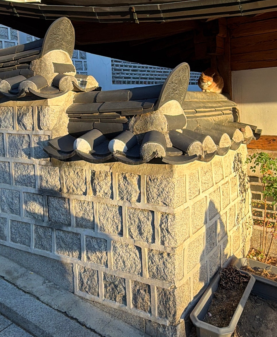 BUKCHON ROUTE · KAIROS DESIGN