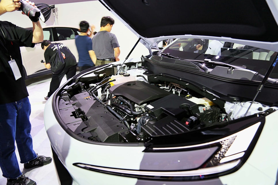 한번 주유 + 충전 후 1,000km 이상 주행가능하고 가격은 4천만 원대 PHEV SUV 뷰익 일렉트라 E7 리뷰｜어디에 시선이 쏠렸나?