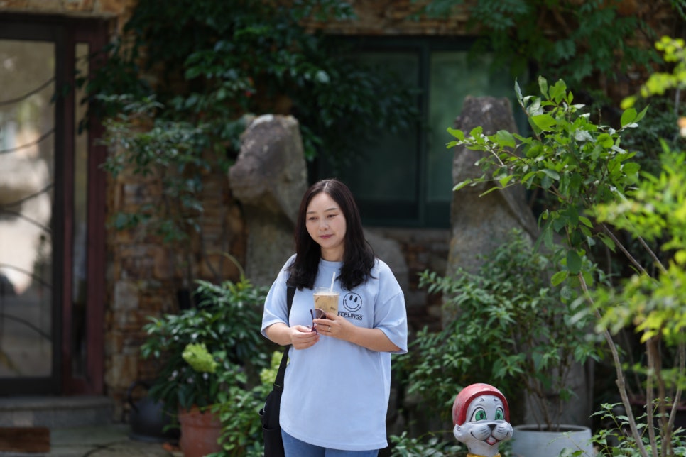 인물용 단렌즈 추천, 소니 SEL85F14GM2는 아내와의 추억을 담는 여친렌즈! feat. 소니 카메라 A7C2