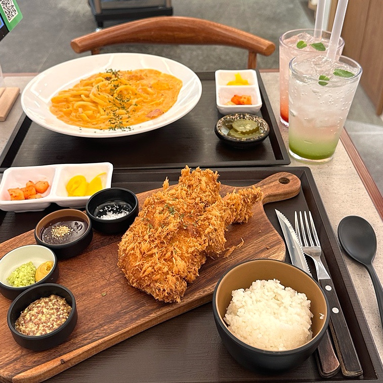 카츠야더프리미엄 사진 5