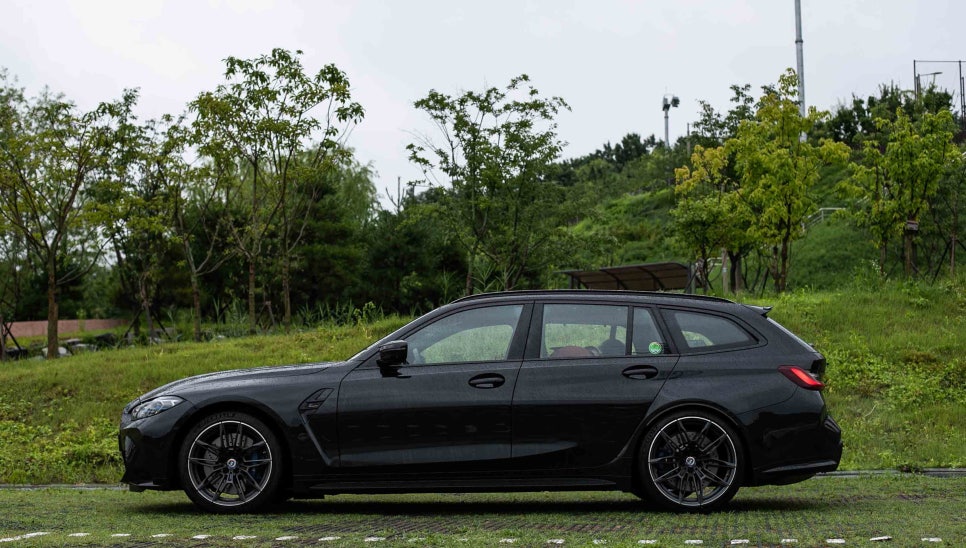세단도 매력적이지만 이 차 좋지! BMW 3시리즈 풀체인지 투어링 출시되면 좋겠다|어디가 예상과 달랐나?