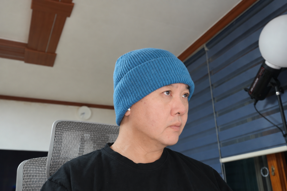 울비니 숏비니, LALL 파란 비니로 맞춘 가을 옷차림