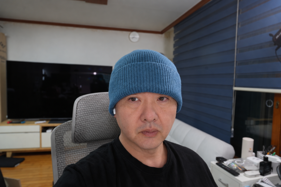 울비니 숏비니, LALL 파란 비니로 맞춘 가을 옷차림