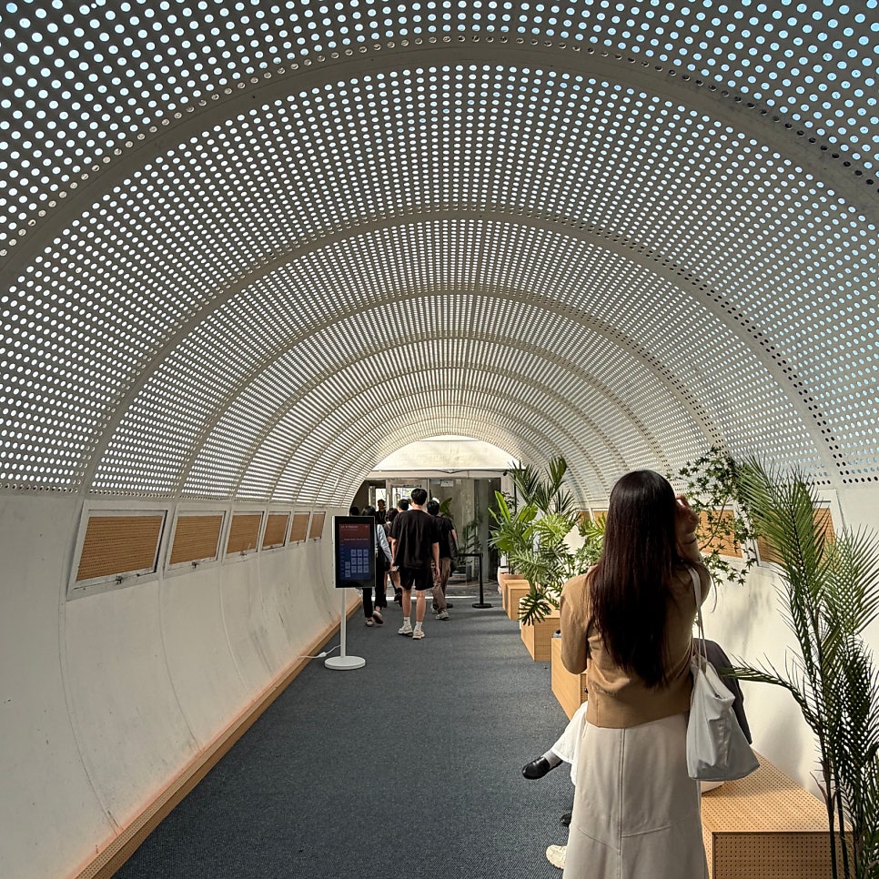 GRAPHIC HANGANG · KAIROS DESIGN