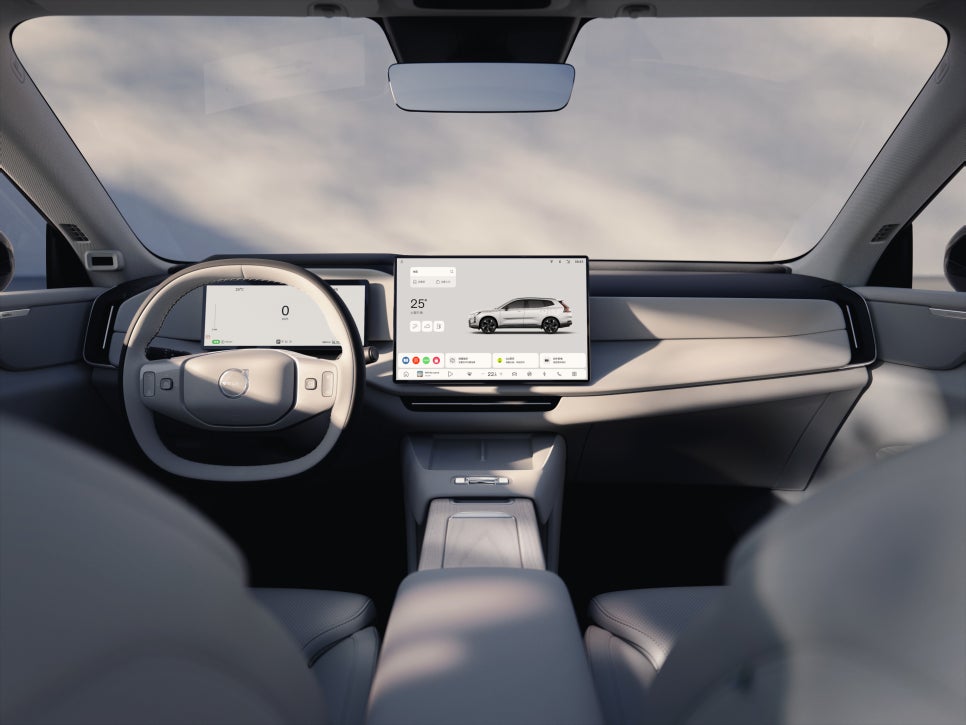 전기로만 200km 넘게? 주유소 덜 가는 SUV 볼보 XC70