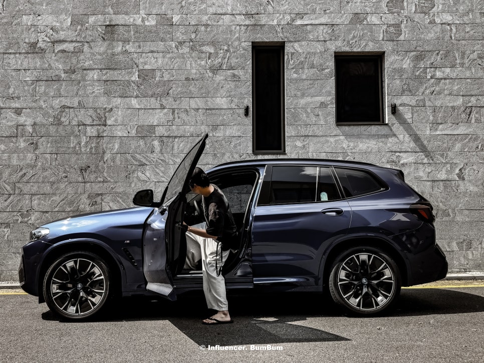 신형 출고 기다리다 지친 BMW iX3 시승기 패밀리카도 가능하네｜무엇이 바뀌었나?