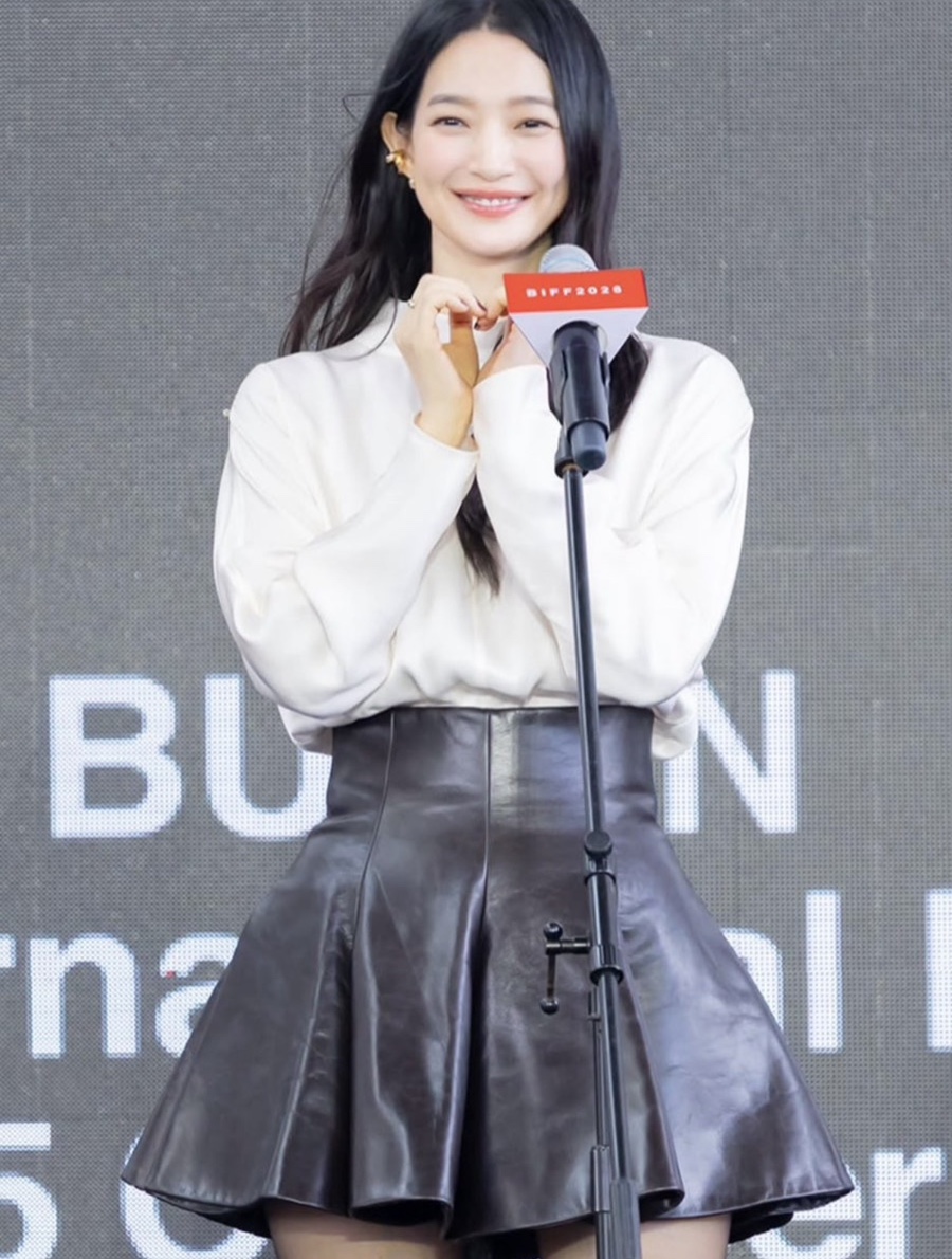 어떤 아이템으로 스타일을 완성했을까?