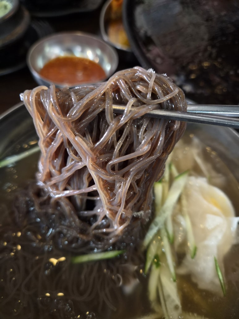 동두천솥뚜껑삼겹살 부평점 사진 2