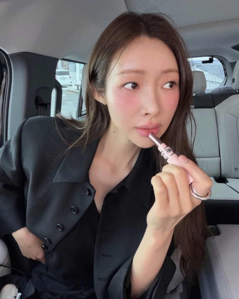 어떤 아이템으로 스타일을 완성했을까?