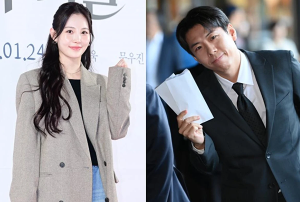 두 사람의 근황의 배경은 무엇일까?