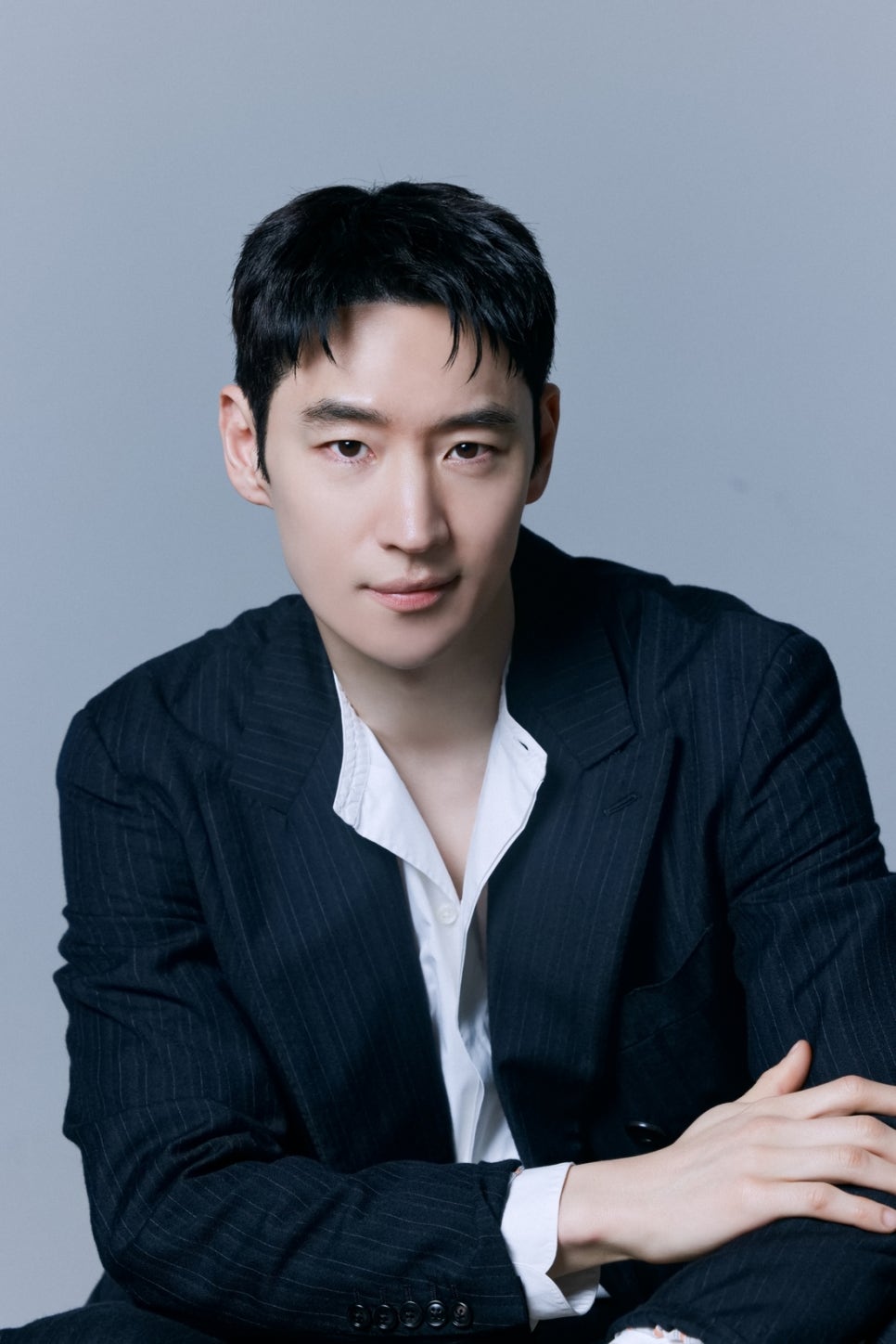 동료 배우 운 없는 이제훈... 조진웅 이어 하영 논란으로 신작 편성 또 밀려|‘95 서울가요제’ 어디가 걸렸나?