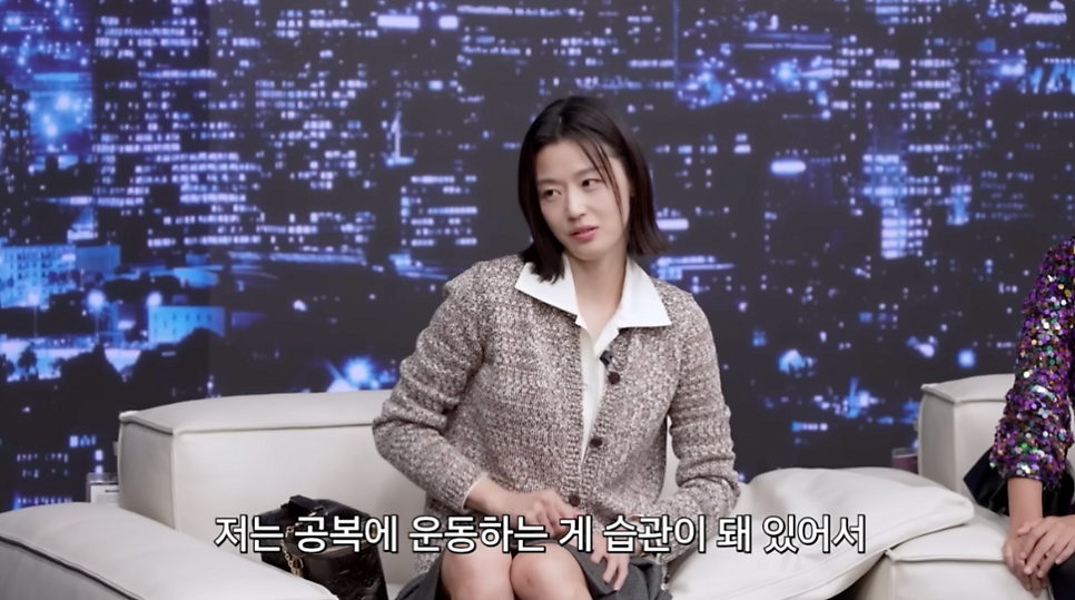 헤어스타일은 어떻게 연출했을까?