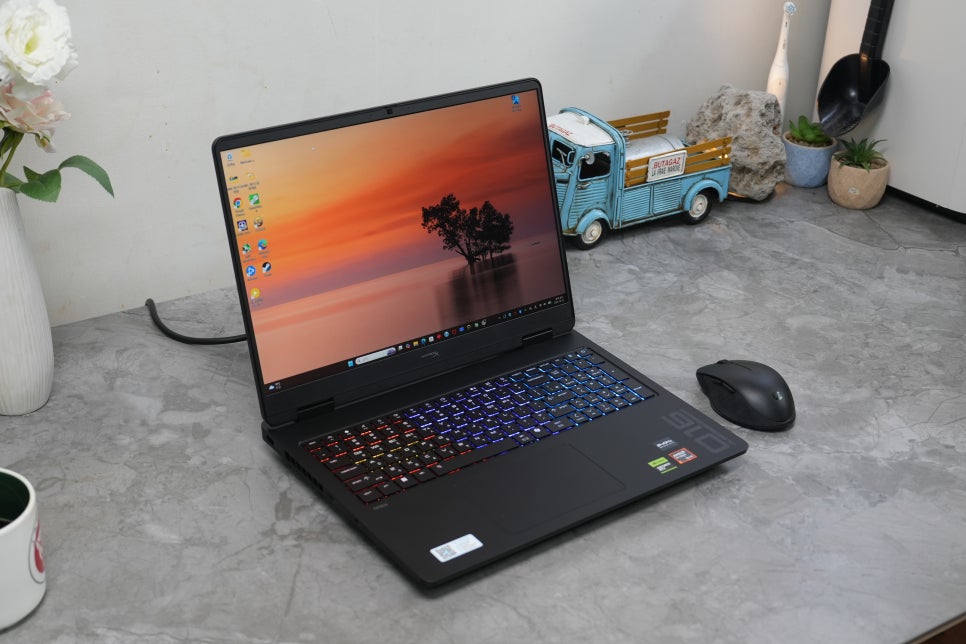 게이밍 노트북 추천, HP 하이퍼엑스 오멘 16-ap1041AX RTX 5060과 240Hz 화면