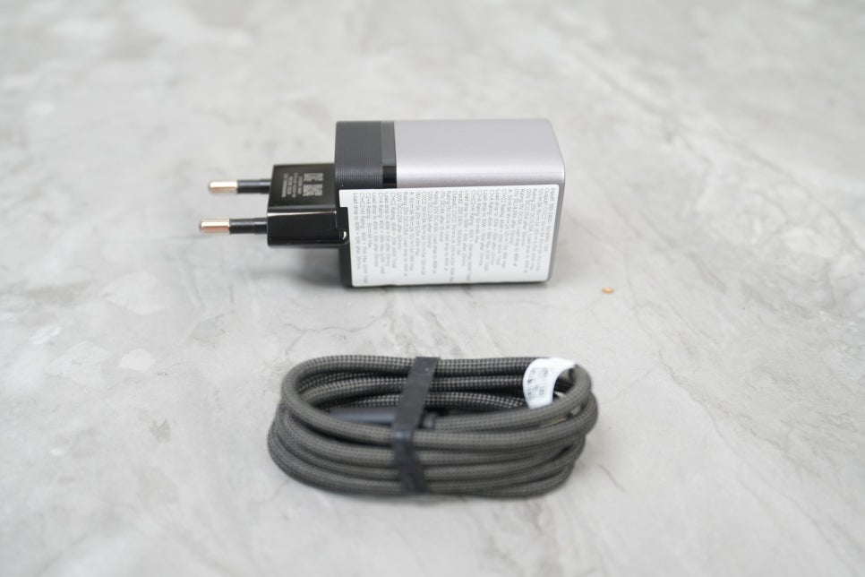 고속충전기 쿡테크 6 mini, 아이패드와 함께 쓰는 65W 멀티충전기