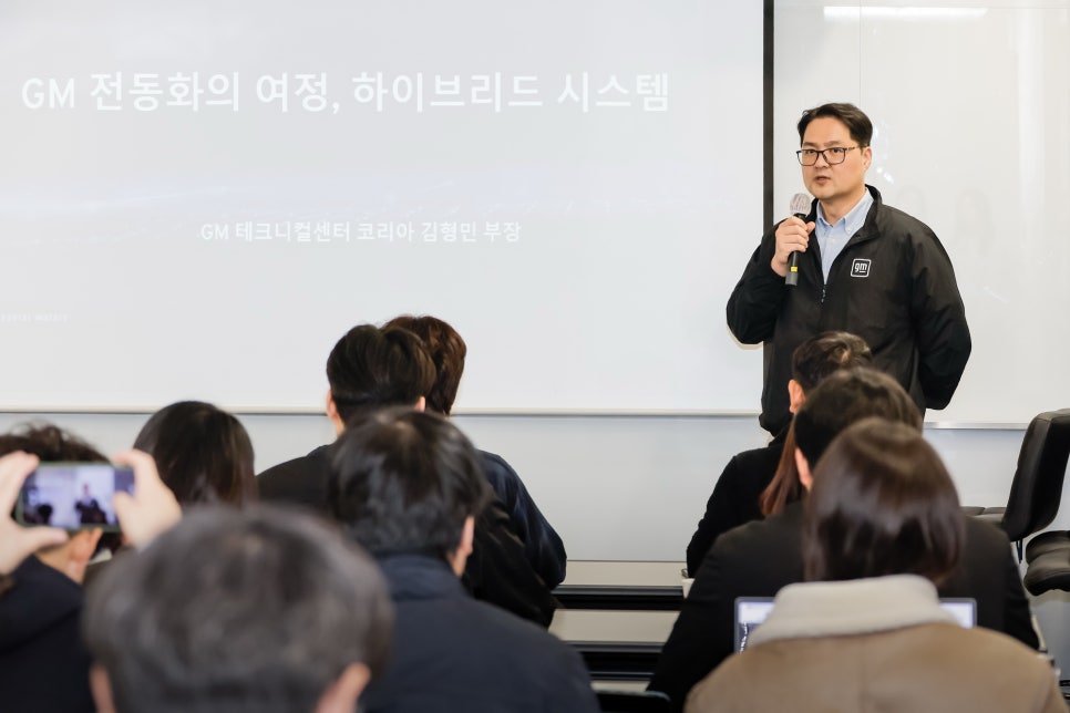 GM 라운드 테이블 "플러그인 하이브리드, 엘렉트라 E7 기술에서 본 충전과 주행 모드 설명"